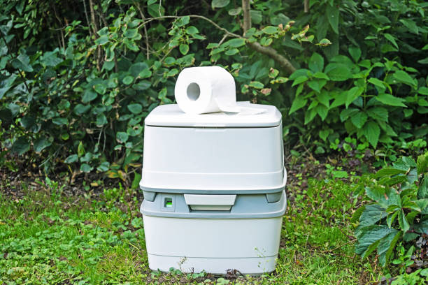 Best Portable toilet rental cost  in Chariton, IA